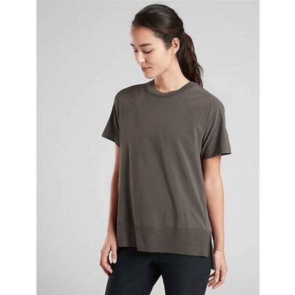 Athleta Gray Oversized Short Sleeve Top Shirt Workout Crew Neck Athleisure